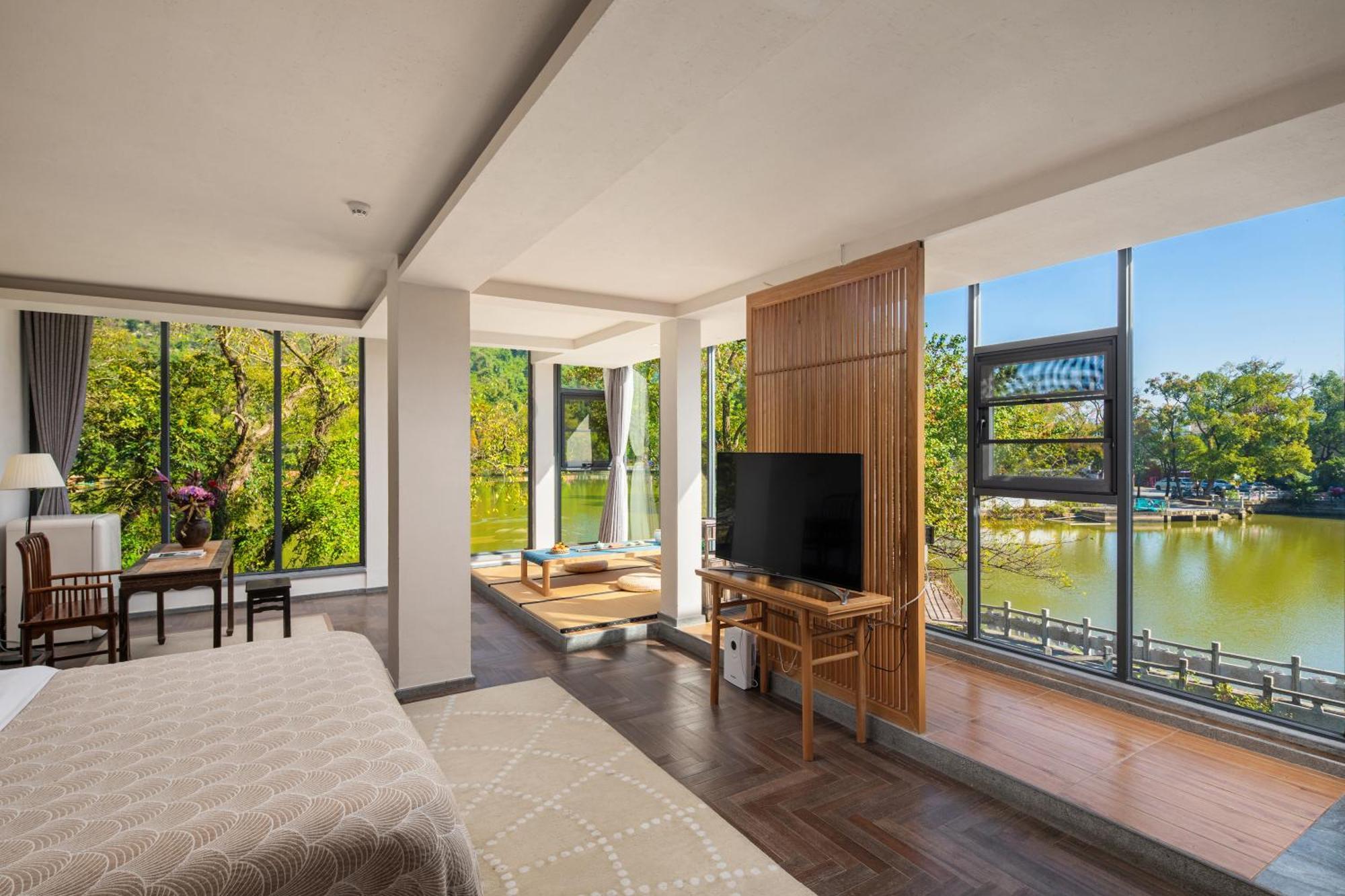 Guilin Heshe Lakeside Resort-Free Pick Up Service Stay Two Nights ภายนอก รูปภาพ