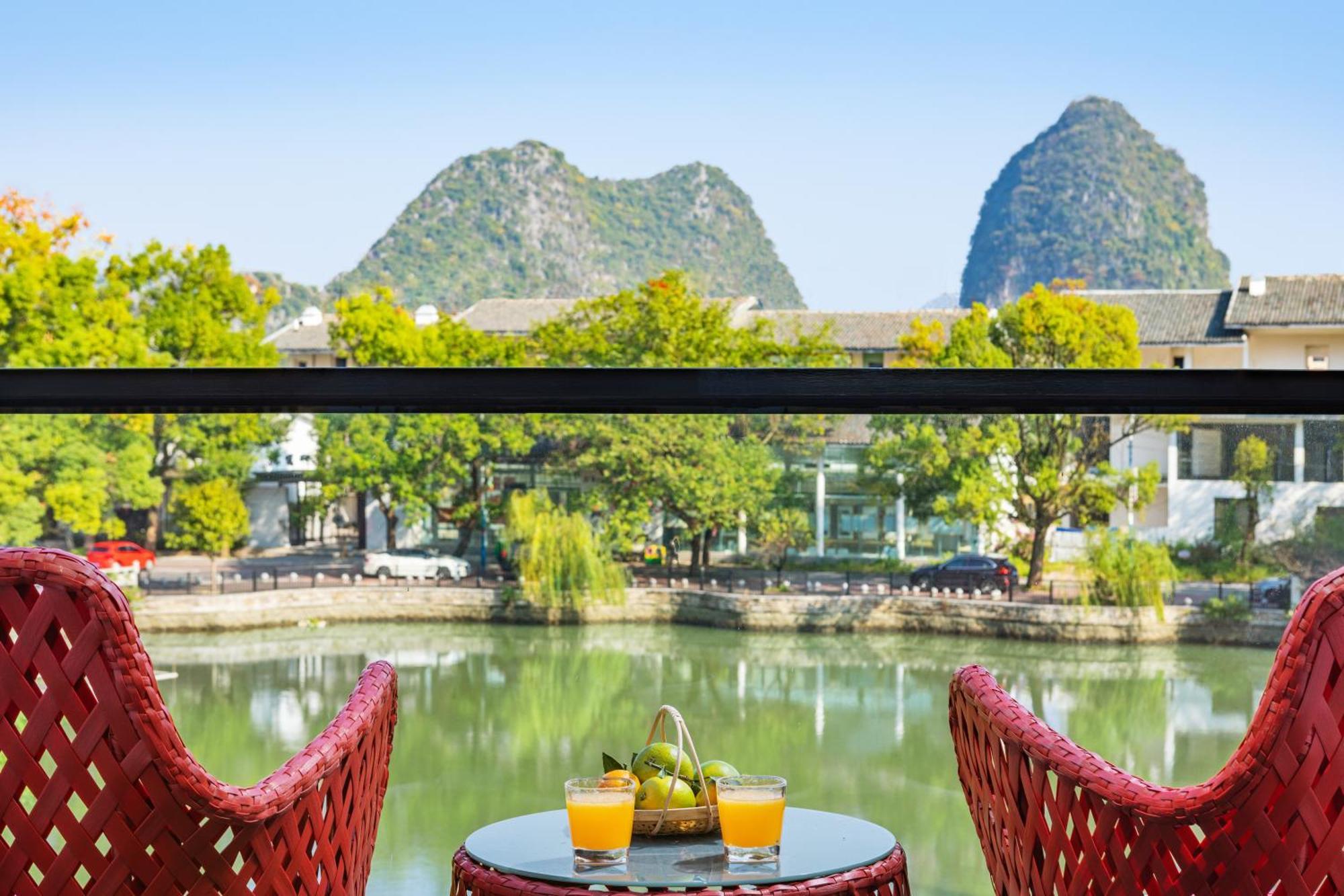 Guilin Heshe Lakeside Resort-Free Pick Up Service Stay Two Nights ภายนอก รูปภาพ