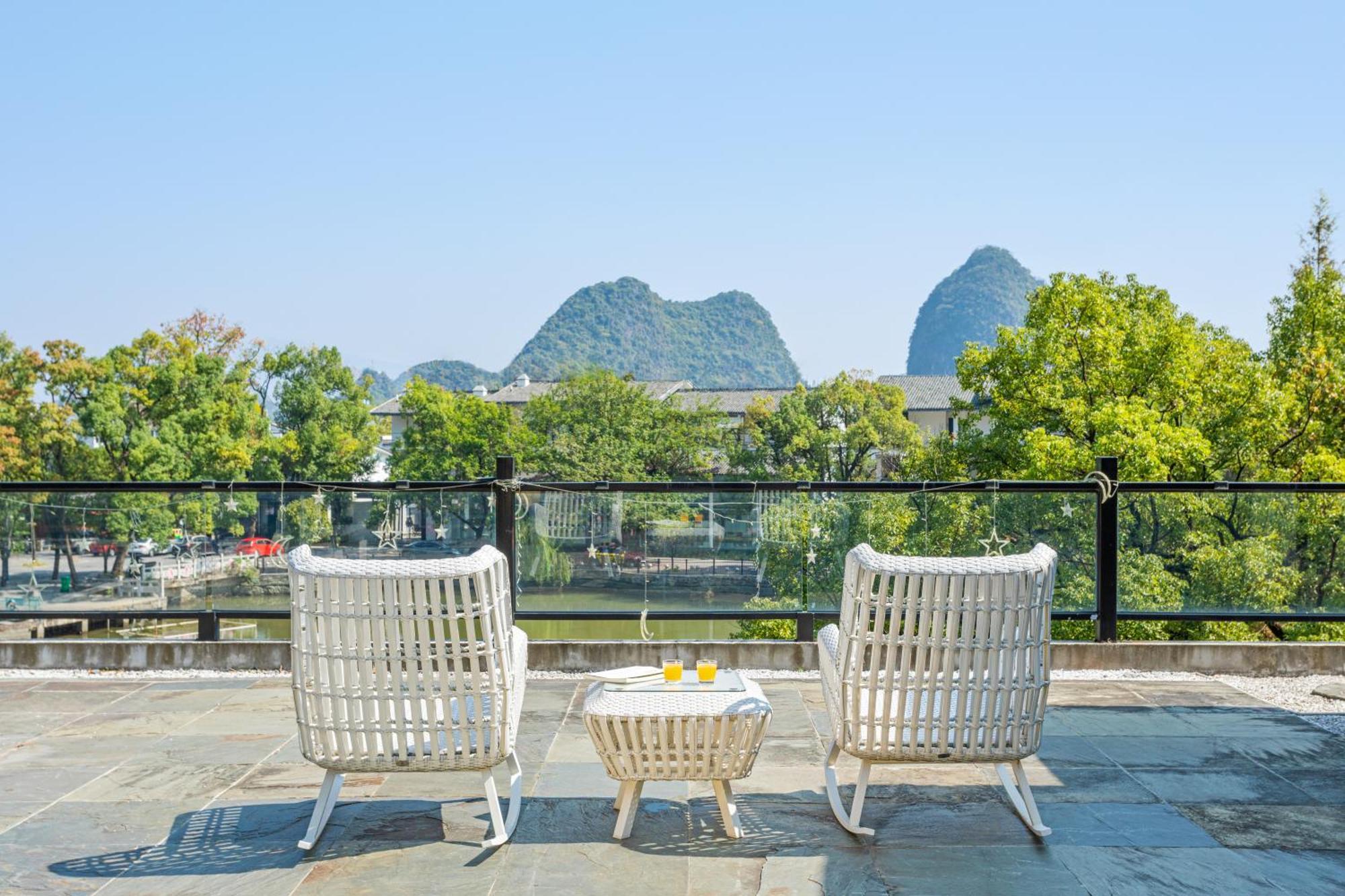 Guilin Heshe Lakeside Resort-Free Pick Up Service Stay Two Nights ภายนอก รูปภาพ