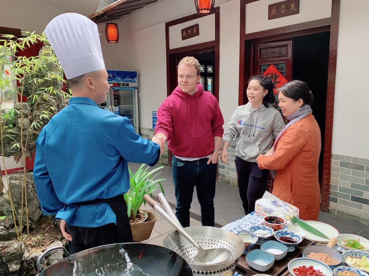 Guilin Heshe Lakeside Resort-Free Pick Up Service Stay Two Nights ภายนอก รูปภาพ